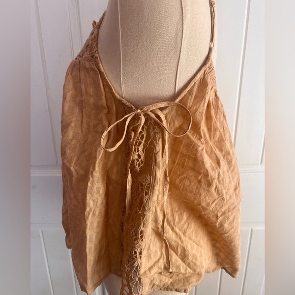 American Eagle Flowy Side Tie Tank Lace Crochet Detail BOHO Size Medium NWT - Picture 3 of 4